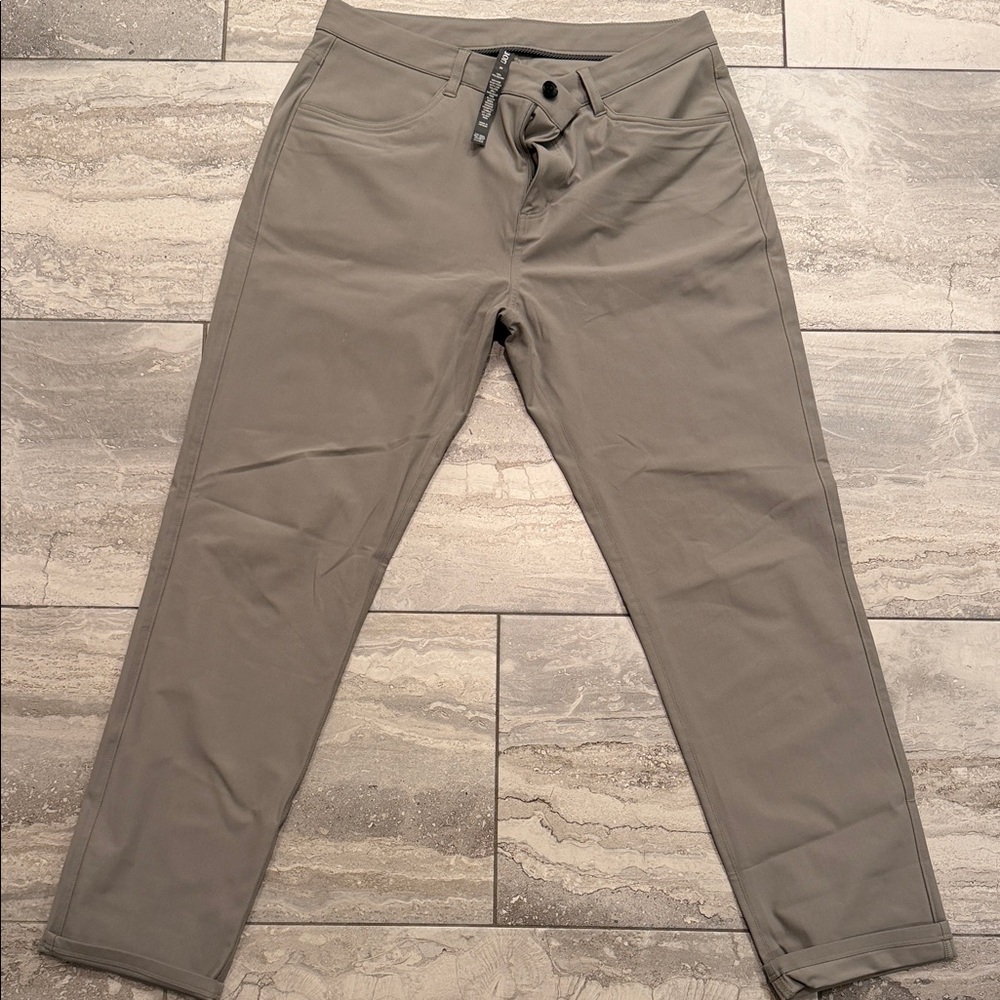 Vuori Meta 30” Men's Gray Pants Size 34